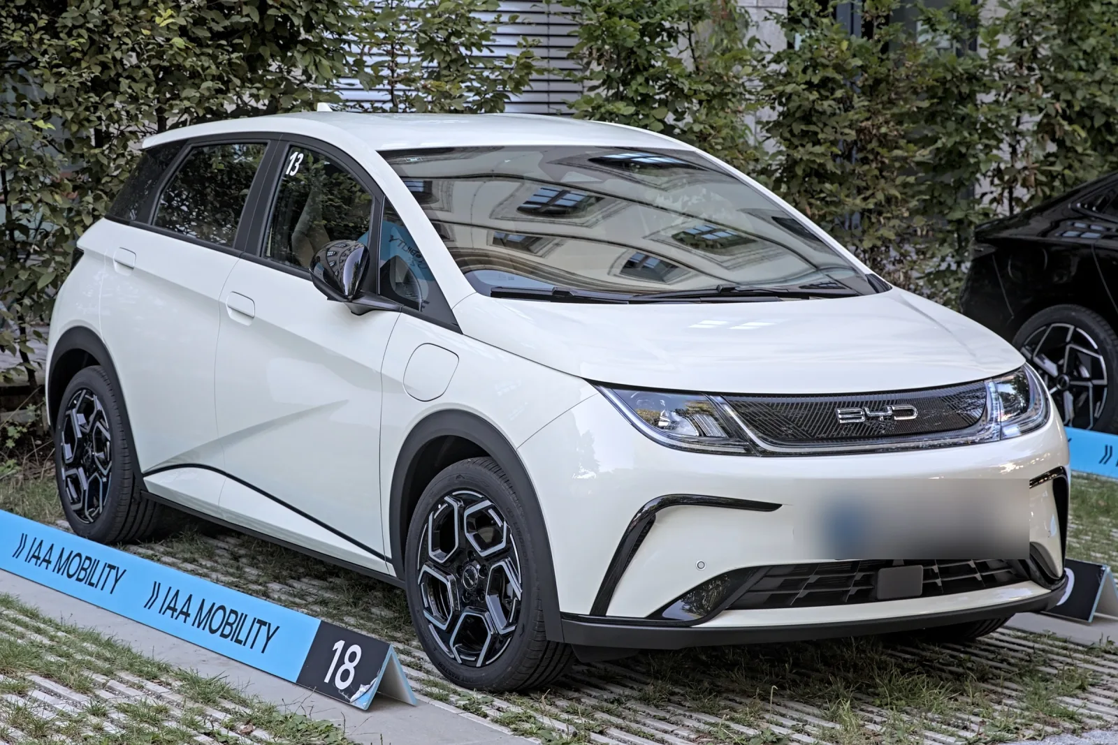 BYD Dolphin exposto no salão IAA Mobility de Munique, na Alemanha, em 2023