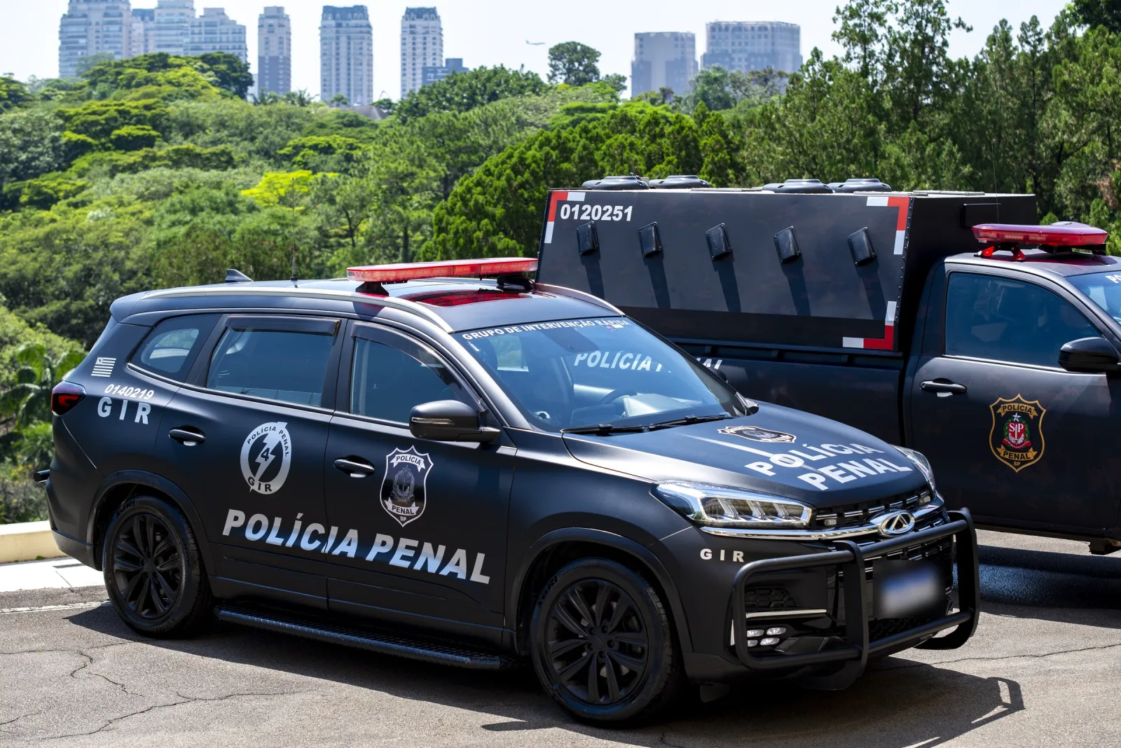 Um Chery Tiggo 8 usado como viatura da Polícia Penal de São Paulo, em 2025