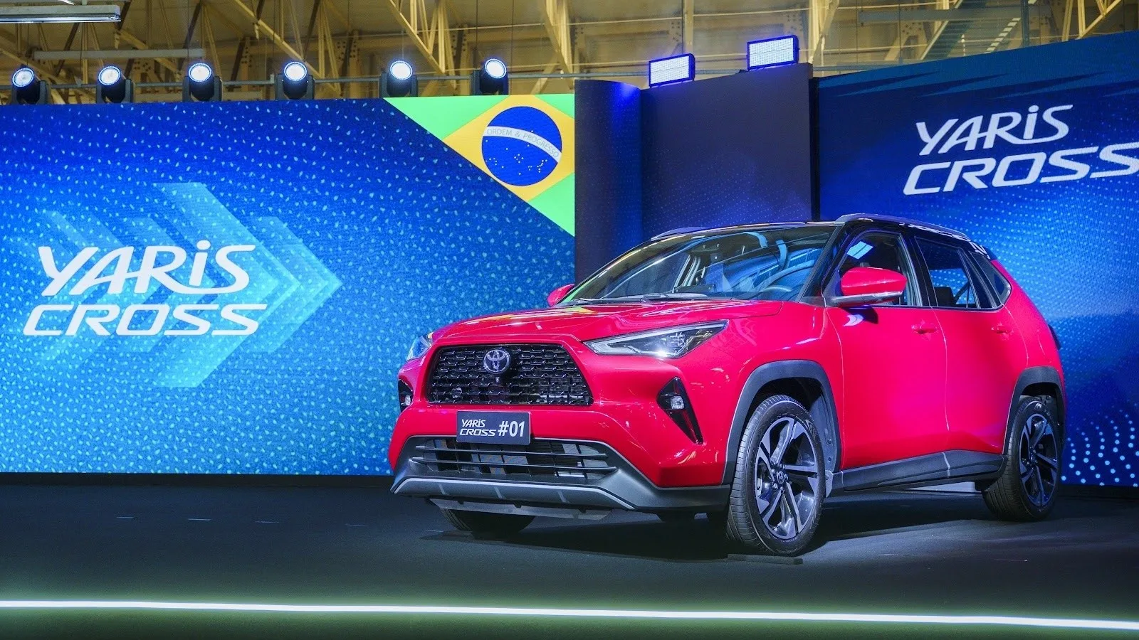 O Yaris Cross número 1 apresentado na cerimônia de início de produção, em Sorocaba