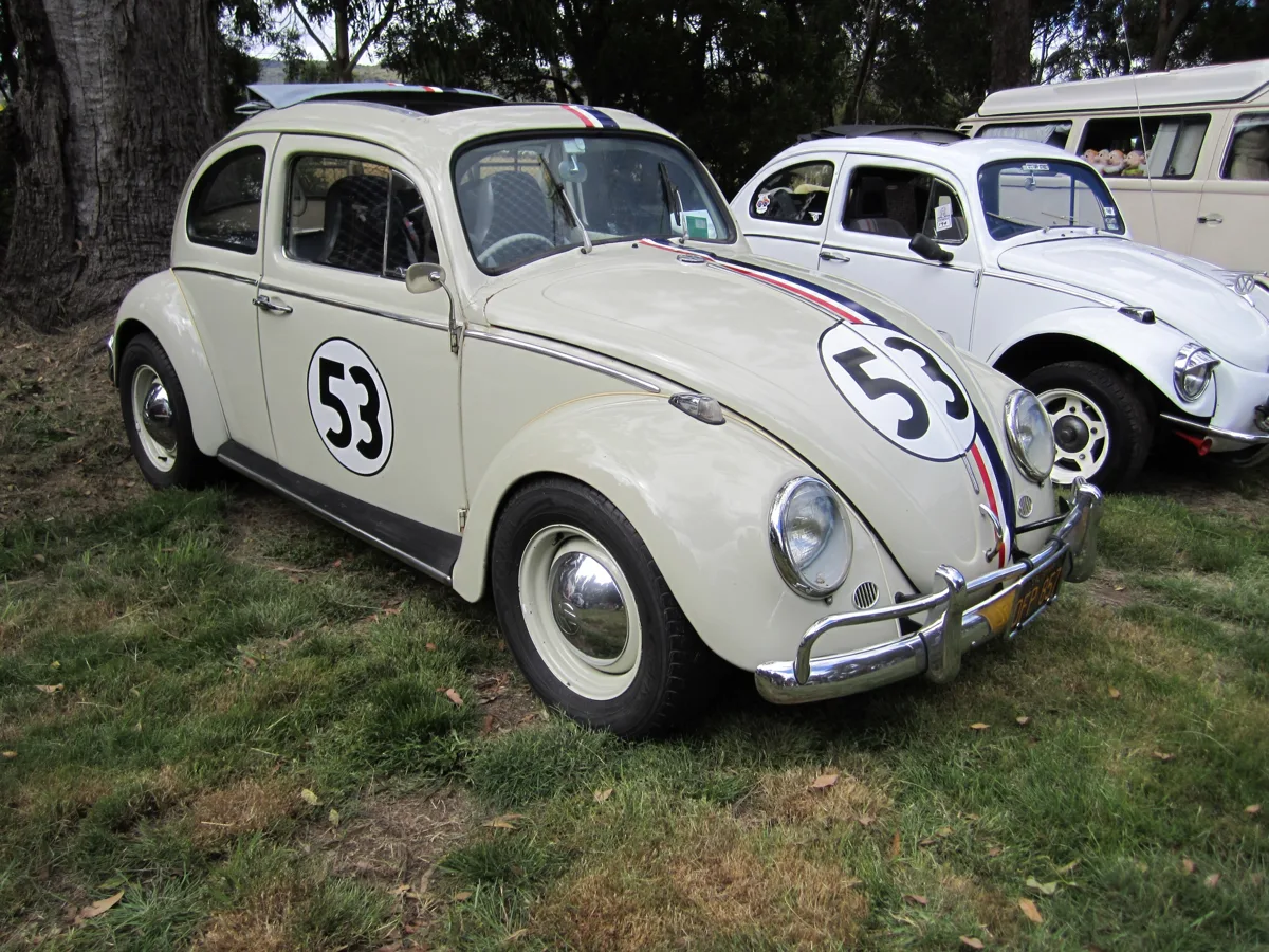 Um Fusca 1963 pintado como o Herbie, de Se Meu Fusca Falasse