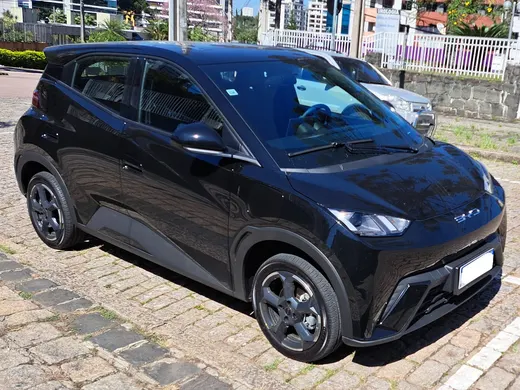 Um BYD Dolphin Mini (Seagull) no Brasil