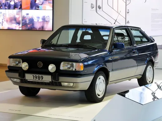 Um Volkswagen Gol GTI 1989 no museu ZeitHaus, em Wolfsburg (Alemanha)