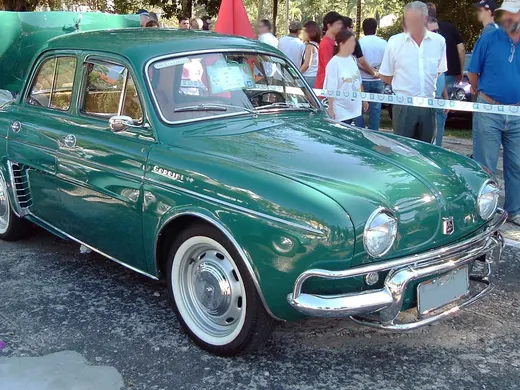 Um Willys Gordini 1965, versão brasileira do Renault Dauphine