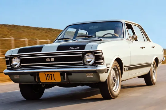 O Opala SS de quatro portas