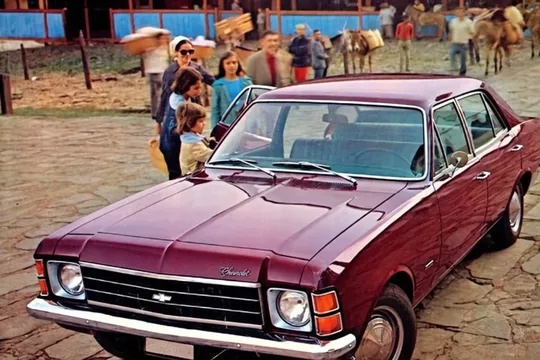 O Opala sedã de 1975